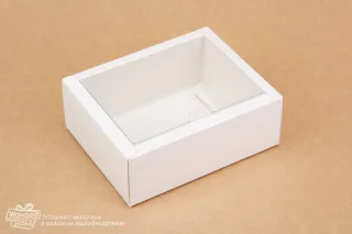 Коробка 140*110*50 з пластиковою кришкою