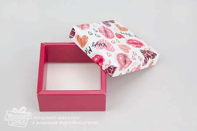 Коробка "Для бижутерии / ювелирки" М0018-о28. "Kiss me" - 1
