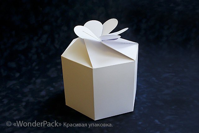 УДАЛЕНО * Коробка. Модель №0011 "Шестикутна". Код М0011-о1. Біла - 2