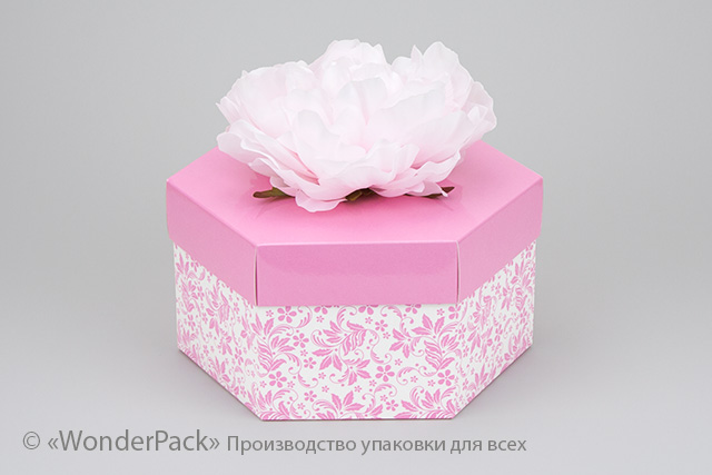 Коробка "Шестигранна" №М0066-о7. "Рожева з квіткою" - 1